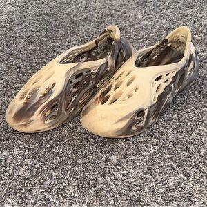 Adidas Yeezy Foam Runner RNNR 'MX Cream Clay' Size 11 GX8774 Kanye West